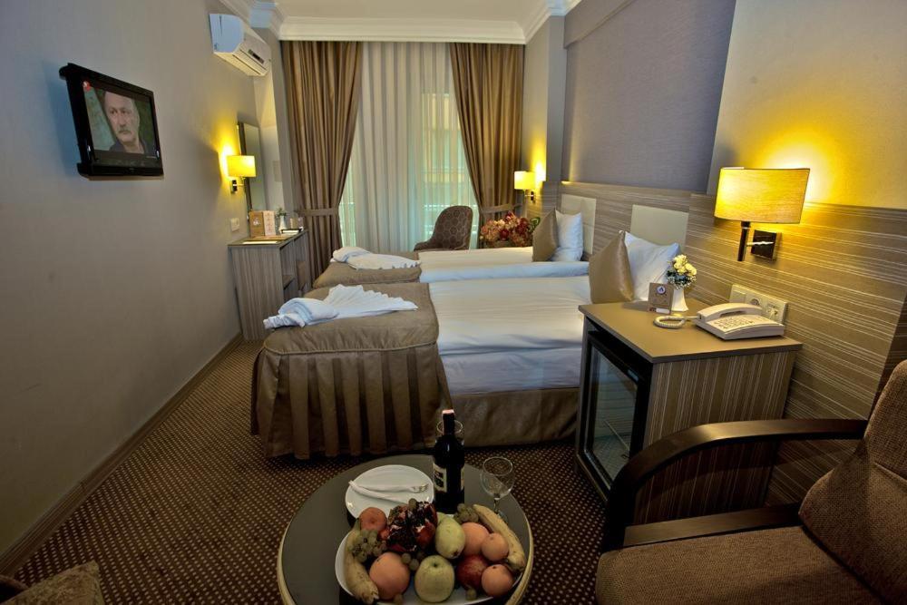 Laleli Emin Hotel Istanbul Bagian luar foto