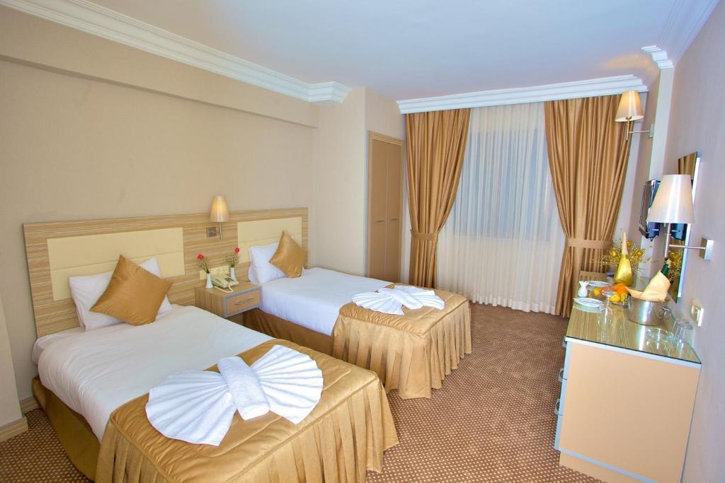 Laleli Emin Hotel Istanbul Bagian luar foto